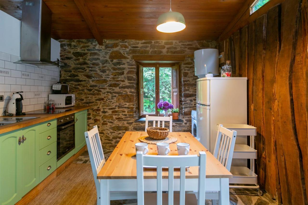 Casas Del Molino - Muinos Do Mainzoso Turismo Rural Paderne ภายนอก รูปภาพ
