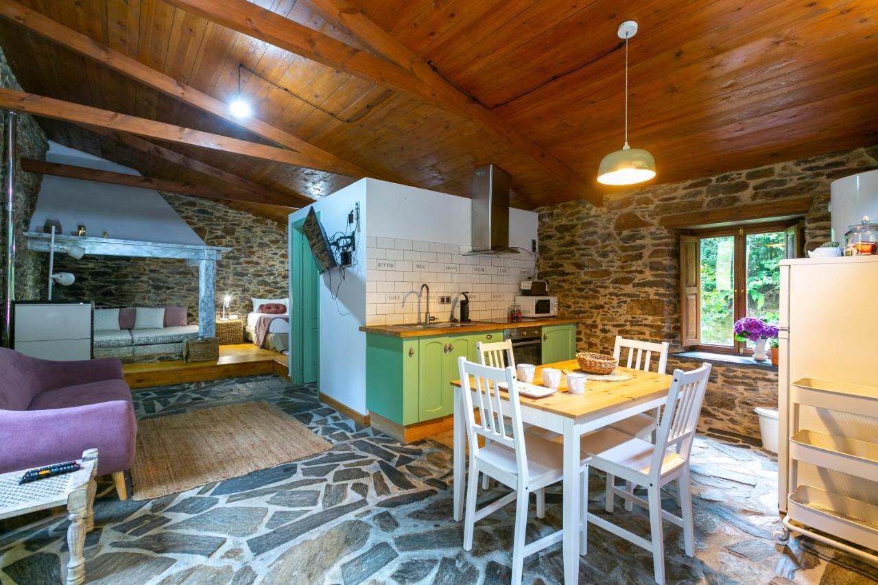 Casas Del Molino - Muinos Do Mainzoso Turismo Rural Paderne ภายนอก รูปภาพ