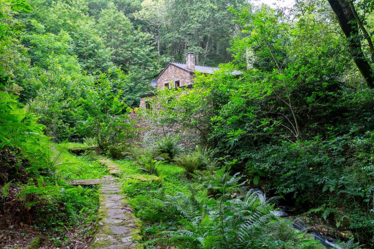 Casas Del Molino - Muinos Do Mainzoso Turismo Rural Paderne ภายนอก รูปภาพ