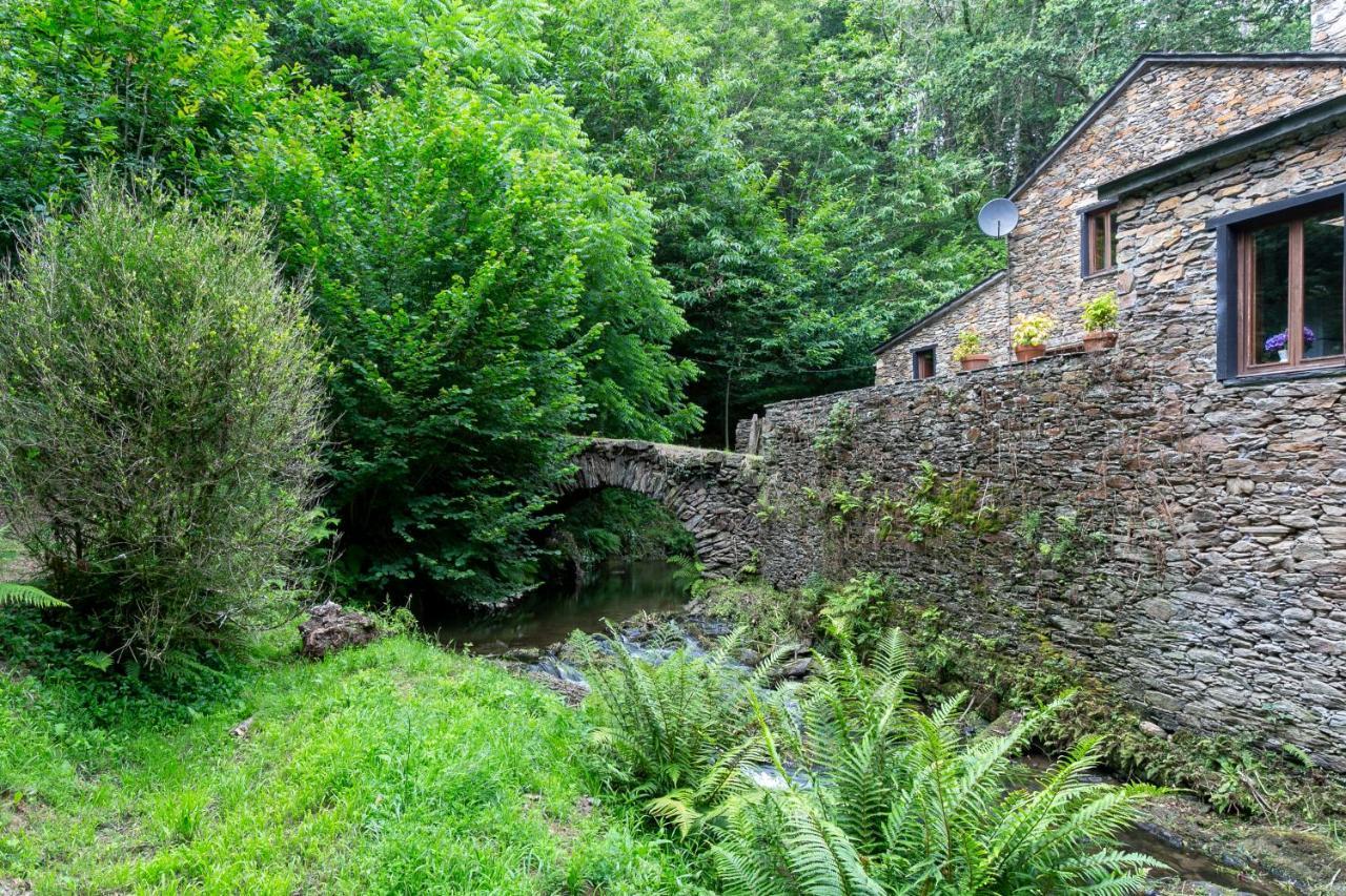 Casas Del Molino - Muinos Do Mainzoso Turismo Rural Paderne ภายนอก รูปภาพ