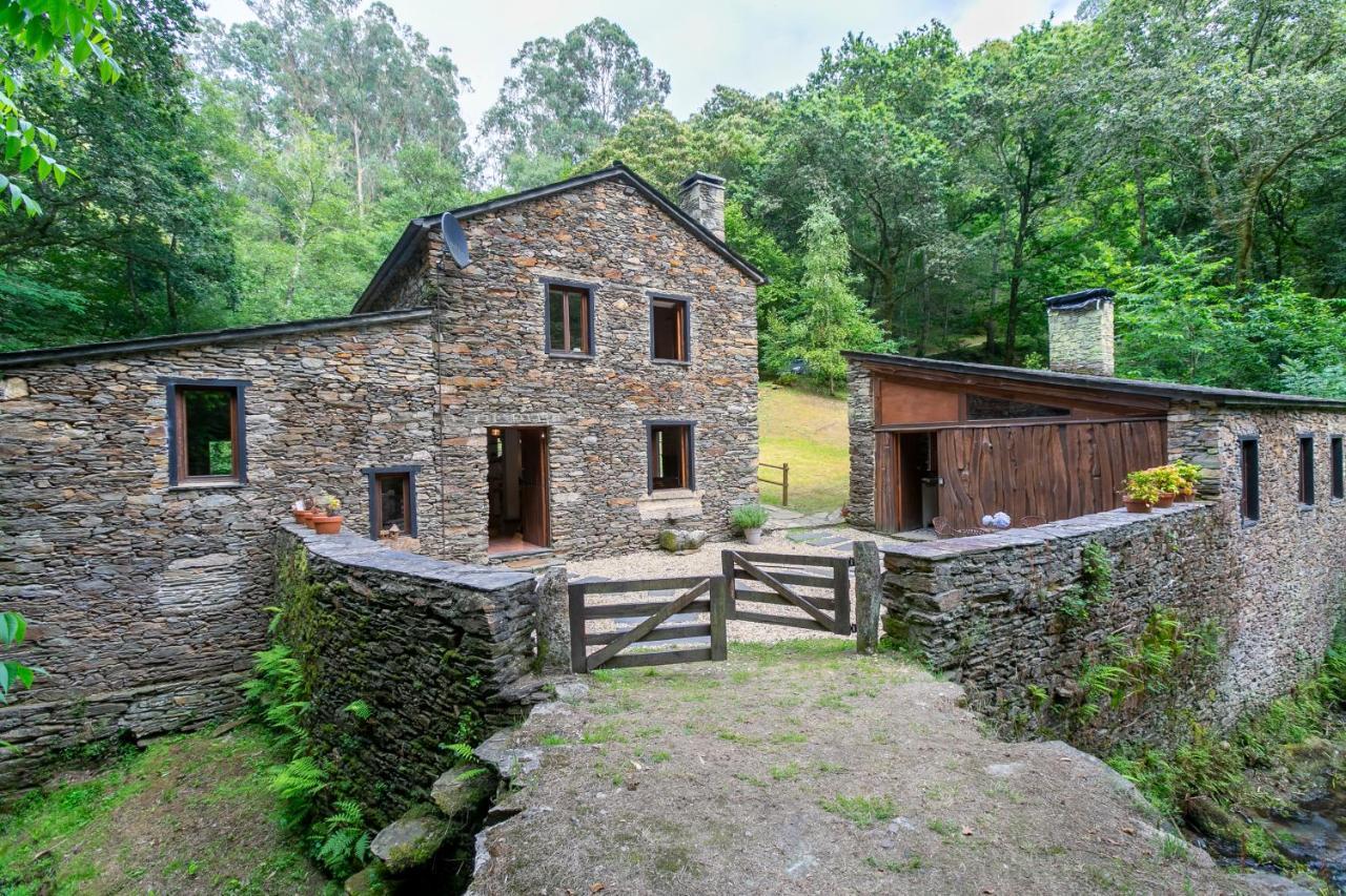 Casas Del Molino - Muinos Do Mainzoso Turismo Rural Paderne ภายนอก รูปภาพ