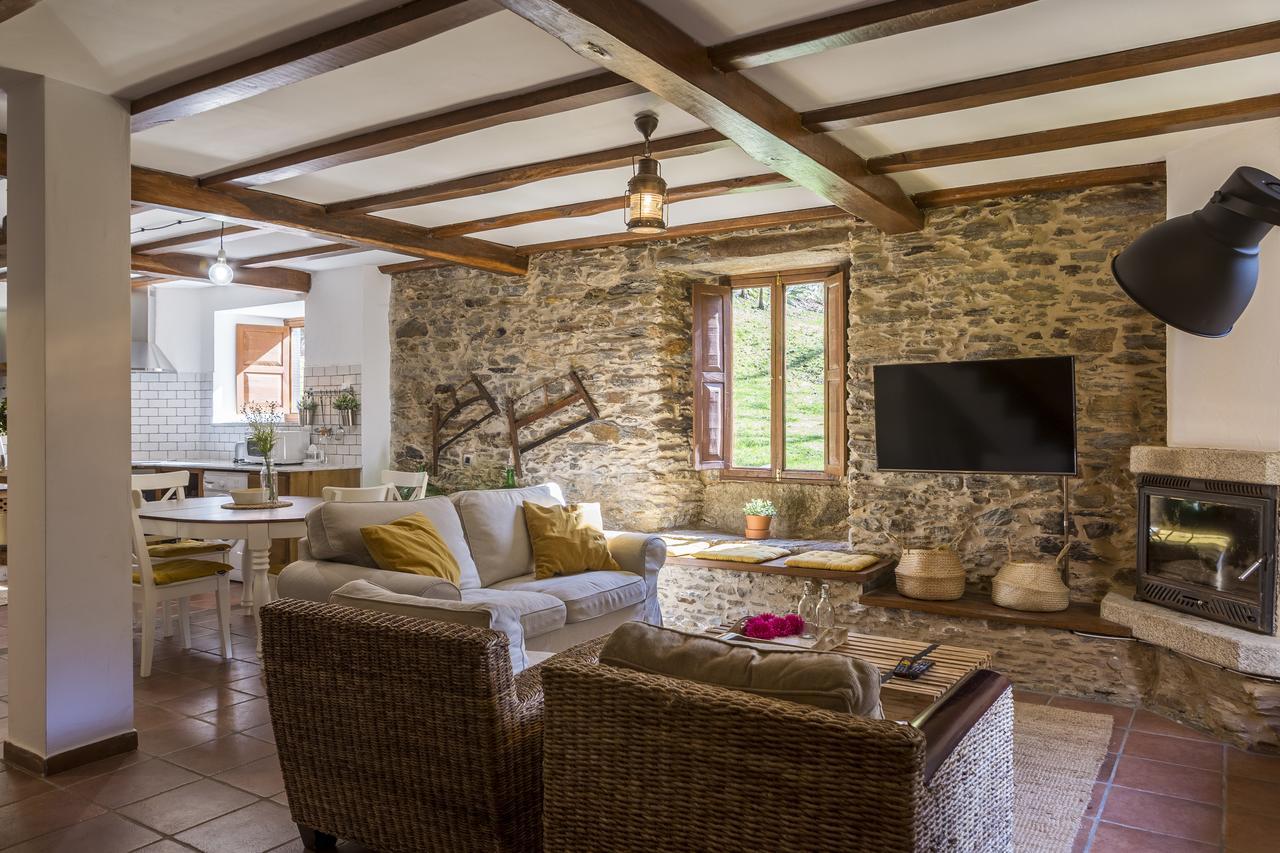 Casas Del Molino - Muinos Do Mainzoso Turismo Rural Paderne ภายนอก รูปภาพ